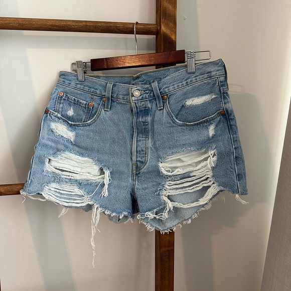 Levi's Pants - Levi’s 501 Original Fit High Rise Short distressed